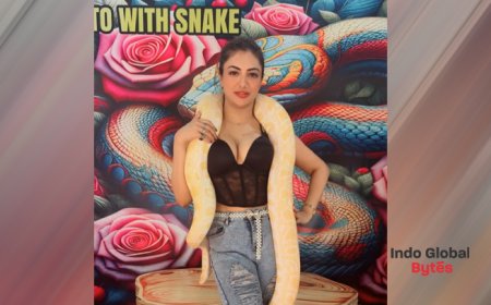 Khushi Mukherjee Redefines Glamour as Bollywood’s Bold Fashion Icon